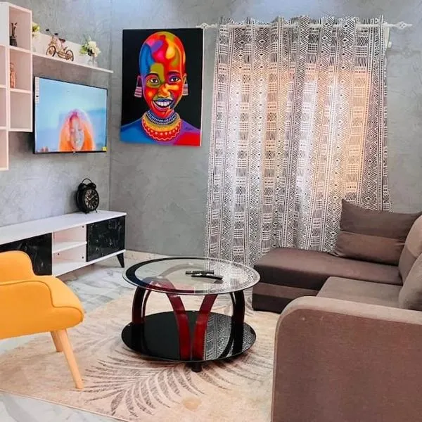Appartement meublé avec Spa jacuzzi privatif, hotel in Mbour