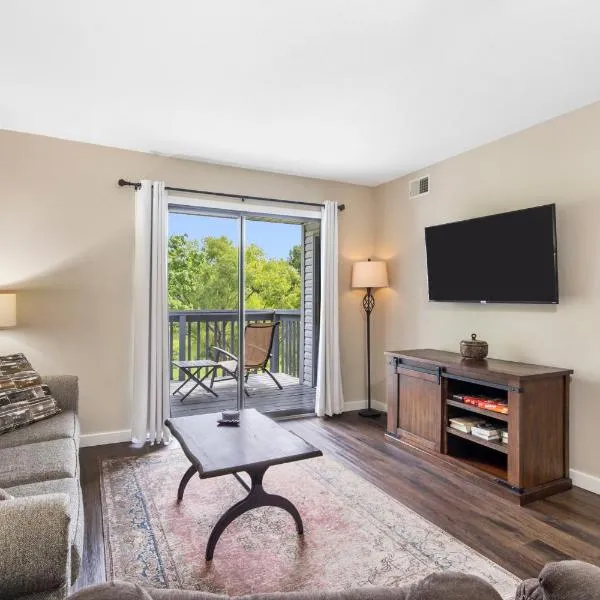 Luxury Family 2BR,2BA getaway in Pointe Royale!, hotel i Branson