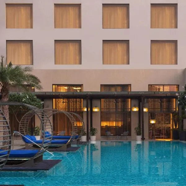 コートヤード バイ マリオット アグラ（Courtyard by Marriott Agra）、アグラのホテル