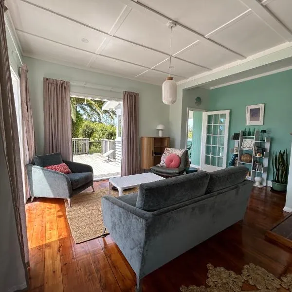 Green Turtle Cottage, hotell i Pukenui