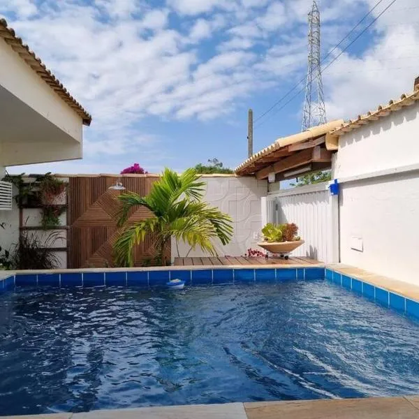 Casa em Búzios c/ piscina e churrasqueira próx praia/centro、ブジオスのホテル