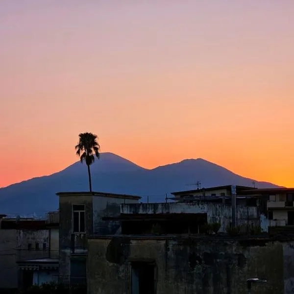 Casa vacanze L'Arco, hótel í Striano