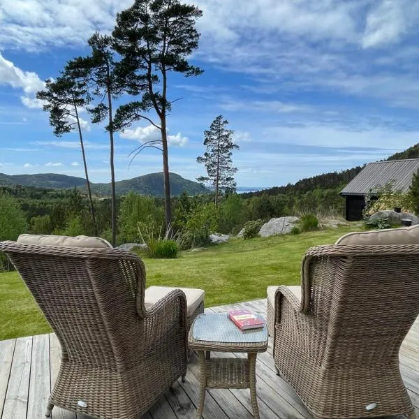 Cabin near Pulpit Rock, khách sạn ở Strand