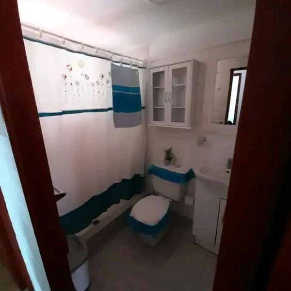 CASA HABITACION PARA 6 PERSONAS, khách sạn ở Coquimbo
