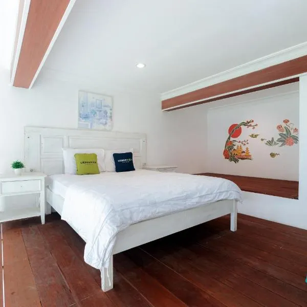 Urbanview Blessing Residence Surabaya by RedDoorz, hotel v destinaci Surabaja