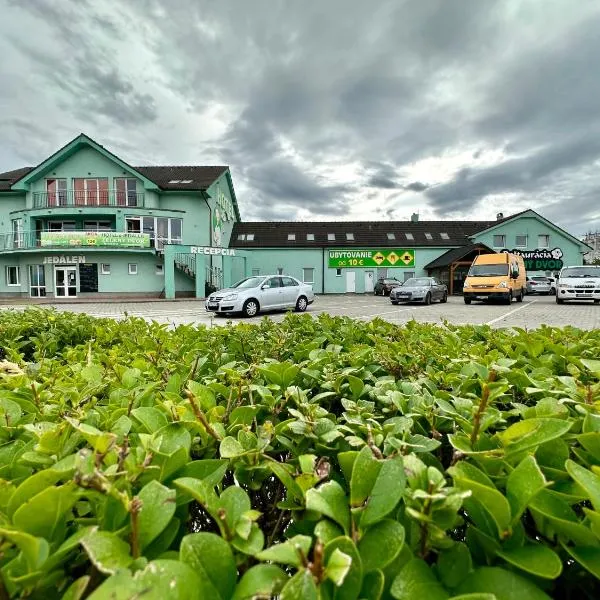 HOTEL ZELENÝ DVOR, hotel Szencen