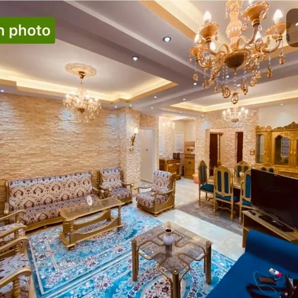 LuXury Apartment Agouza-Mohandesin, hotel in Cairo