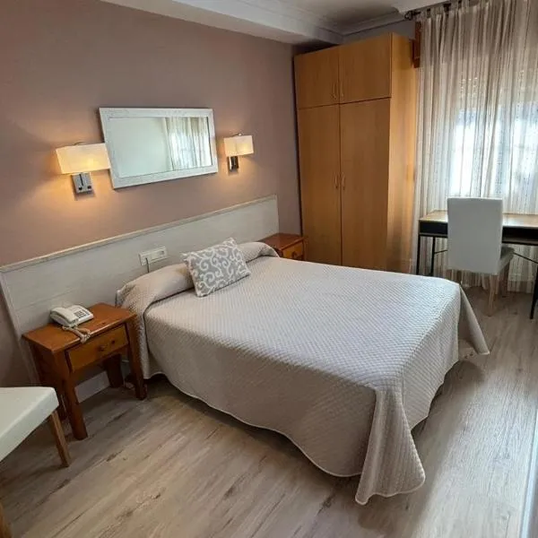 Hostal Atienzar, ξενοδοχείο στο Αλμπαθέτε