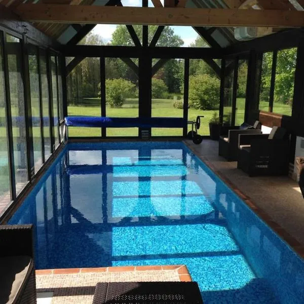 DOMAINE DU BOIS L'ABBE、エペーニュのホテル