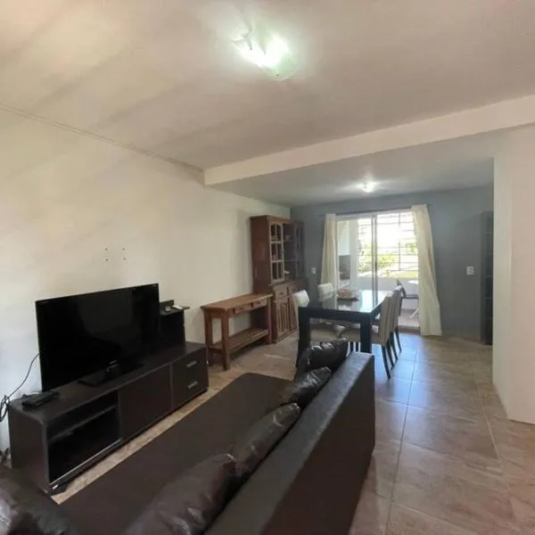 duplex hasta 6 personas، فندق في بينامار