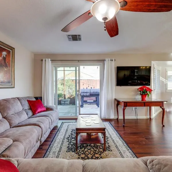 Lovely Templeton Home Near 200 Wineries!, hotel in Templeton