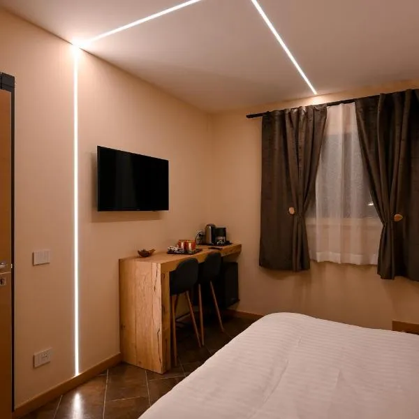 Lucalì Mountain Room, hotel v destinaci Ponte di Legno