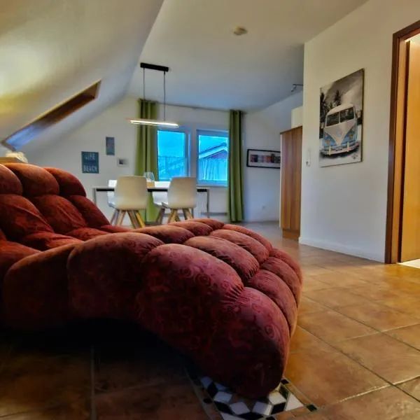 Surforama Studio Apartment mit Meerblick und Garten, hotel in Fehmarn
