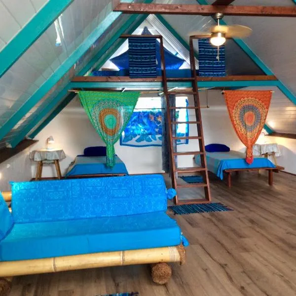 L'Auberge de Tahiti Iti - Beach hostel, hôtel à Otutara