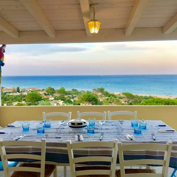 Suites Dreams Sardegna Vista Mare CostaRei, hotel v destinaci Costa Rei