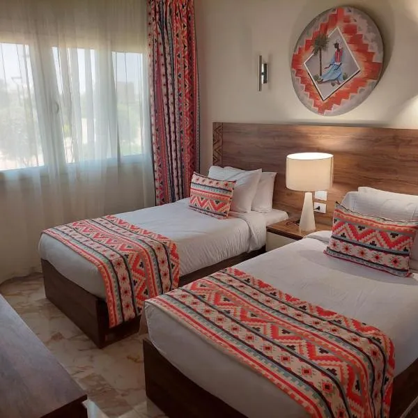 Azal Lagoons Resort Abu Simbel, hotel en Abu Simbel