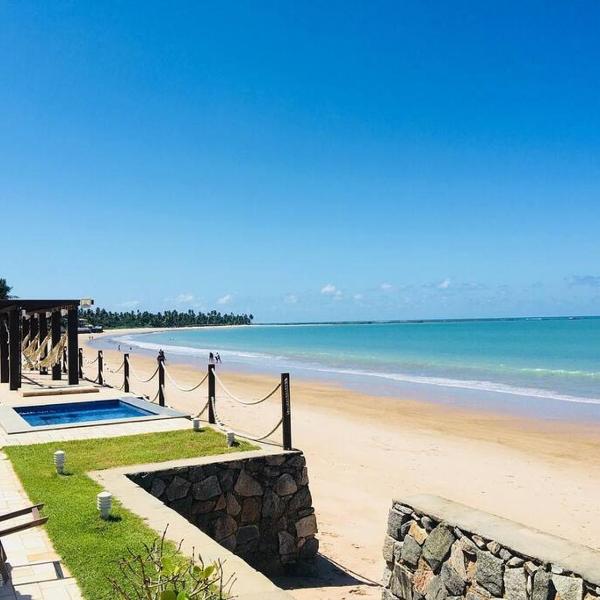 FLAT ENCANTADOR PÉ NA AREIA 2 SUÍTES- WATERFRONT