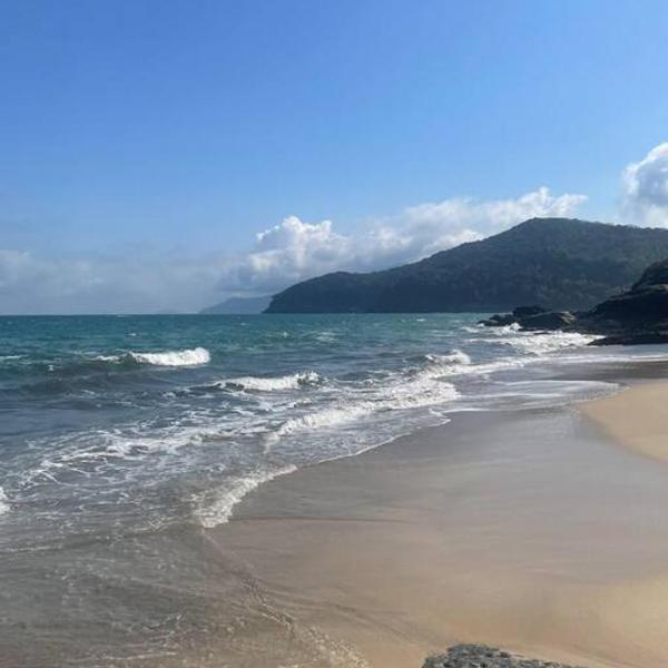 Linda Casa em uma linda praia - Santiago/ Maresias