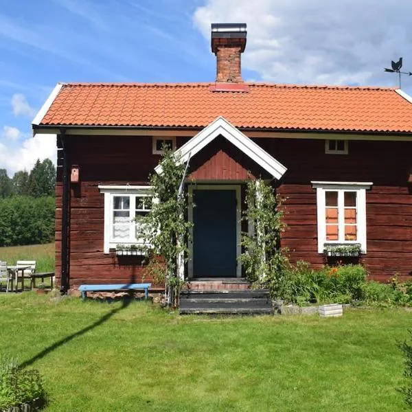 Charming renovated seventeenth century cottage, hotel v destinaci Ludvika