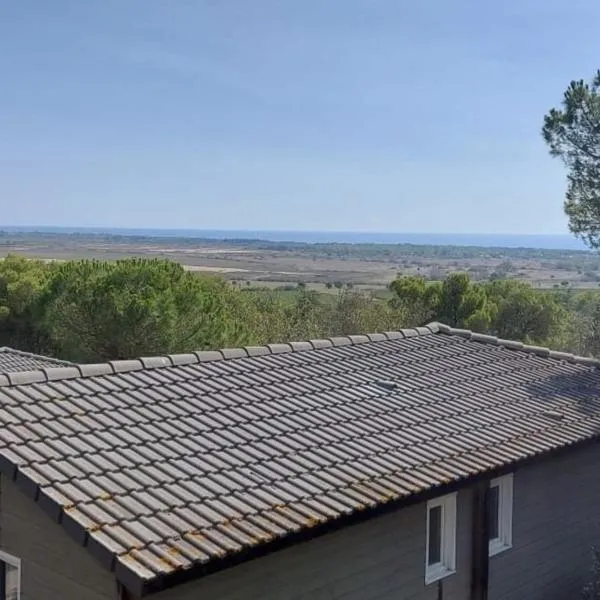 Cape Agde Charmant chalet sur le Mont Saint Loup, hotel in Agde