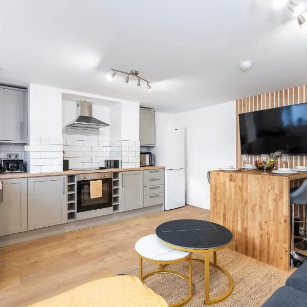 Luxury Two Bed Apartment with 55in TVs and Netflix, hótel í Headingley