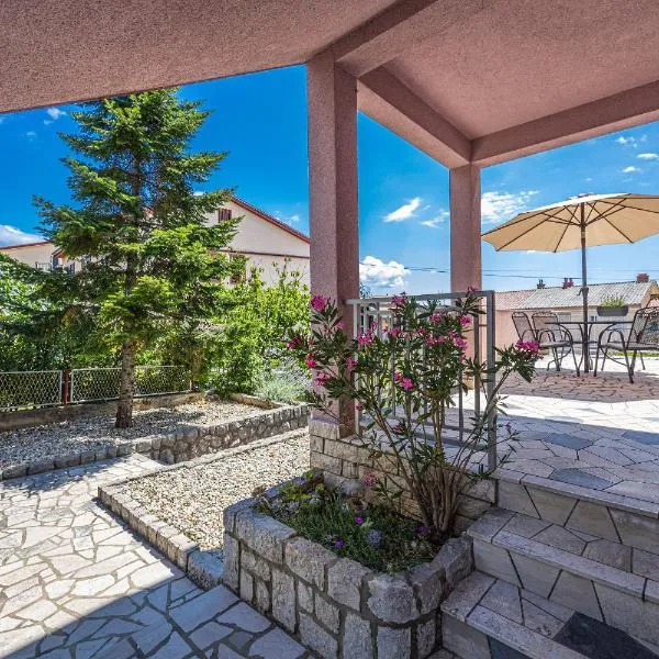 Apartments ALEXIS, hotel en Crikvenica
