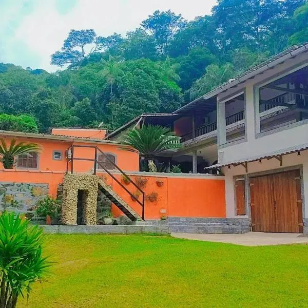 Casa tia Rosa hospedagem familiar, hôtel à Guapimirim