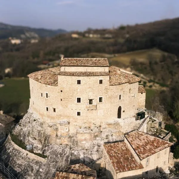Castel Di Luco, hotel in Osoli