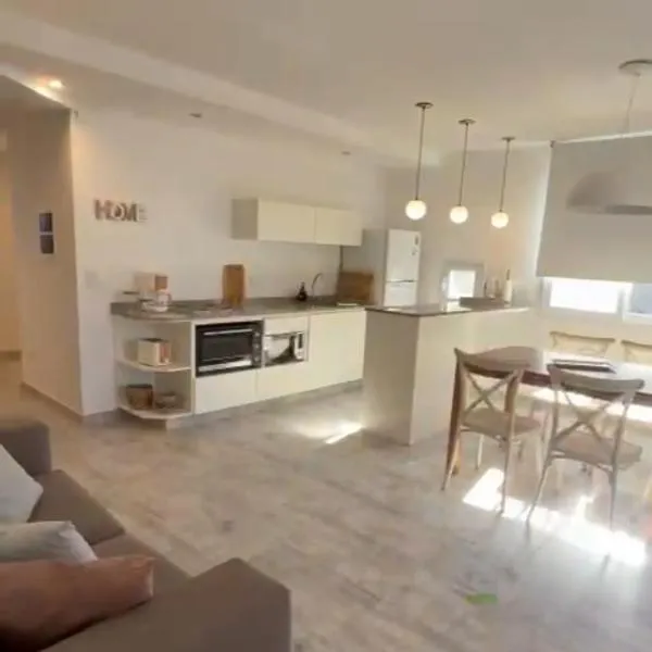 Casa de playa y sol, hotel i Monte Hermoso