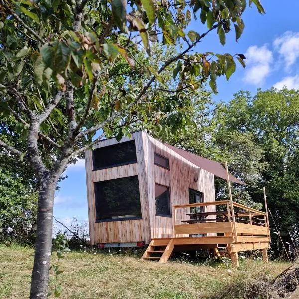 MOOSE home Tiny House Les Chaumes, hotel v destinaci Les Ancizes-Comps