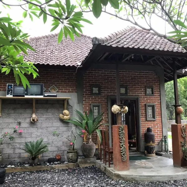 Les Cantik Homestay, hotel v destinaci Tejakula