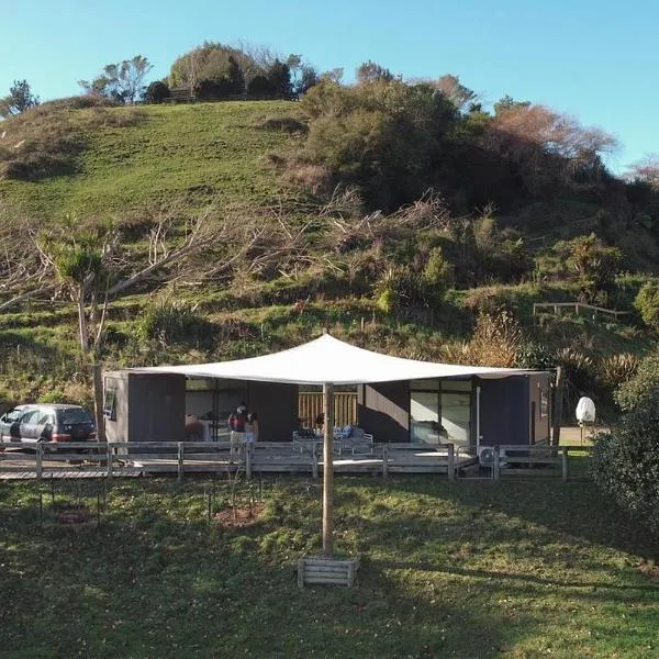 White Pine Bush Cabins, hotel in Otangihaku