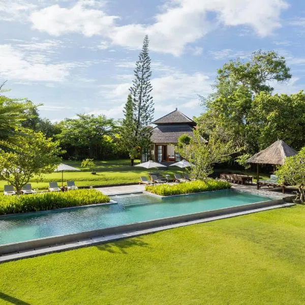 ์ผ๋ก๋ณด์นธ์ ์์นํ ํธํ
Villa Amita by Nakula