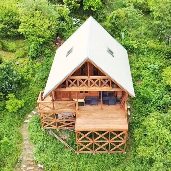Spa and View Cozy House スパアンドビューコージーハウス, hotel v destinaci Higashiizu
