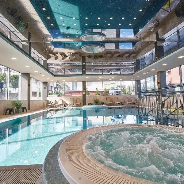 SZAFIROWE APARTAMENTY 2 kryty basen i sauna RESORT KLIFOWA, hotel v destinaci Rewal
