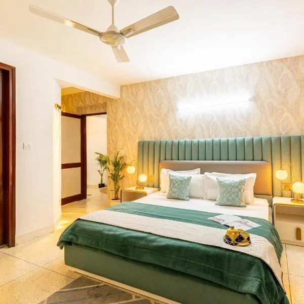 Homlee-Excellency Large 4BHK-South Delhi- NFC, hotel in New Delhi