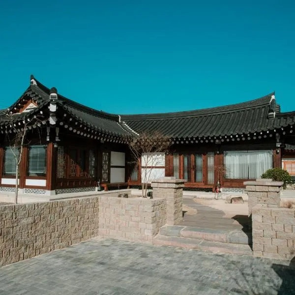 Hanok Stay SungHyeDang, hotel v destinaci Kjongdžu