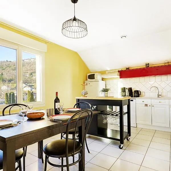 Comme Chez Soi - Vue montagne et garage privé, hotel u gradu La Bres