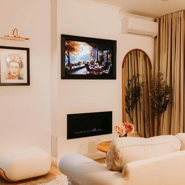 GIA Apartment, hotell sihtkohas Mădăraş