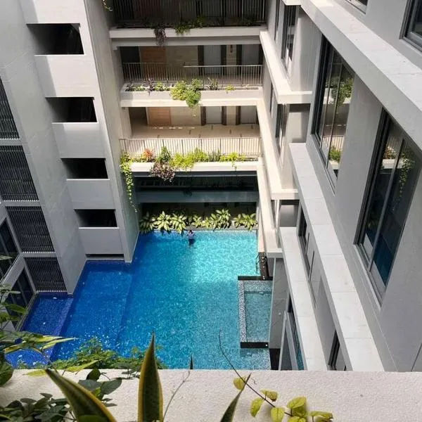 Luxurious 3-Bedroom in Hulhumalé, hotel in Hulhumale