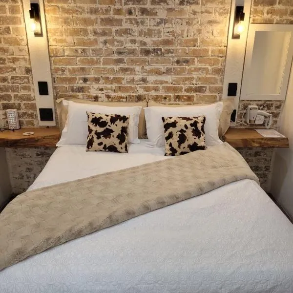 Nguni House, hotel en Mataffin