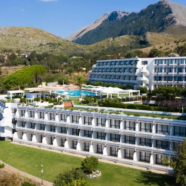 Grand Hotel Pianeta Maratea Resort, hotel em Maratea