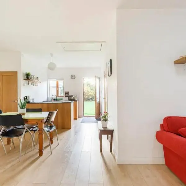 One bedroom spacious apartment, hotel en Galway