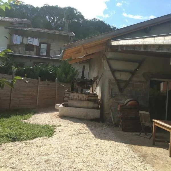 Le gîte du Grangeon Bugiste à Argis, hotel in Argis