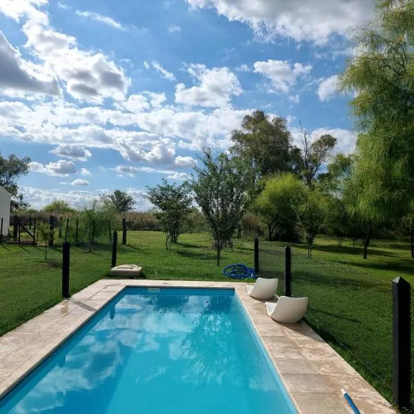 Casa de campo en Zapiola , Lobos, Buenos Aires., ξενοδοχείο σε Lobos