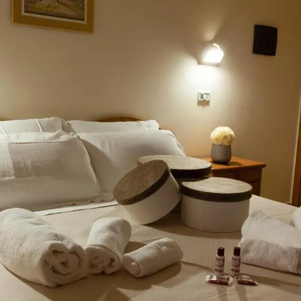 HOTEL RISTORANTE SAN GIOVANNI – hotel w mieście Falerna