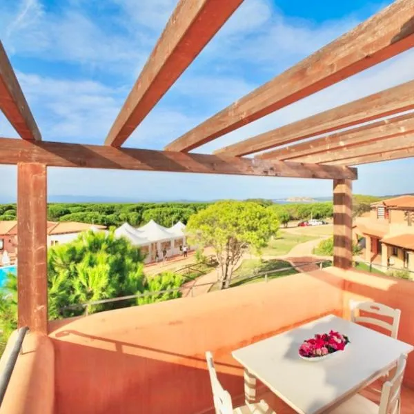 Residence with swimming-pool in Vignola Mare, hotel v destinaci Vignola Mare