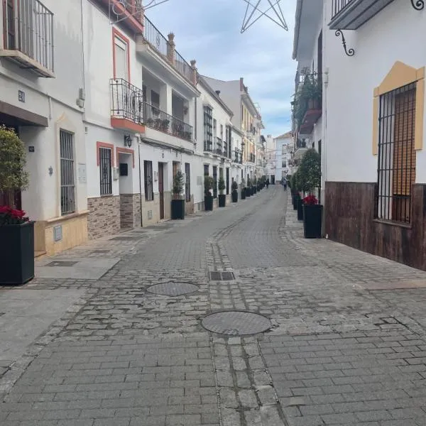 Casa Sol y Luna – hotel w mieście Alozaina