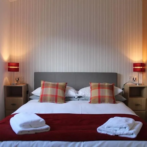 Luxury 3 bedroom lodge with free in lodge wifi โรงแรมในคาร์นฟอร์ธ