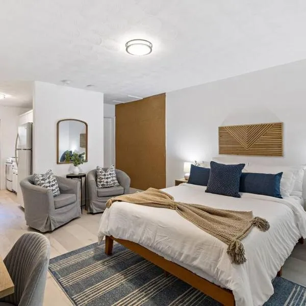 Charming cozy studio @ Lake Ridge，位于劳德代尔堡的酒店